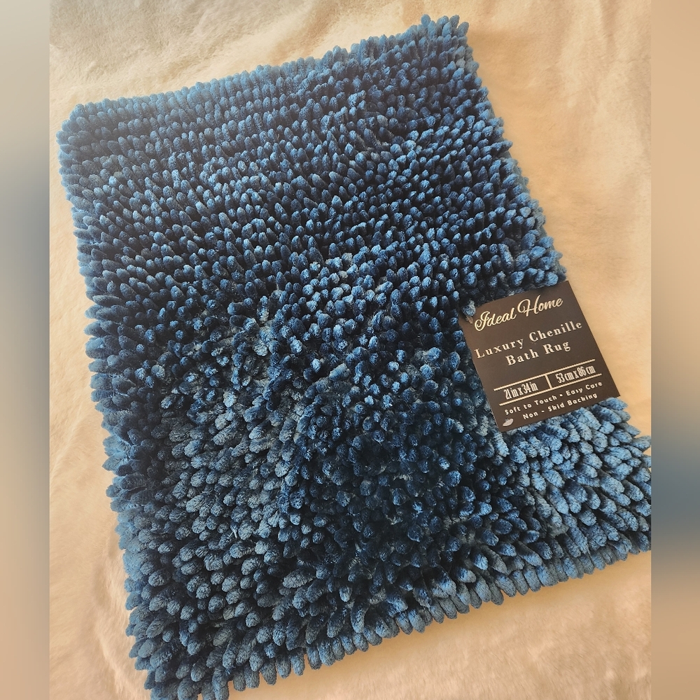 🆕️Chenille Bath Rug - Picture 6 of 9